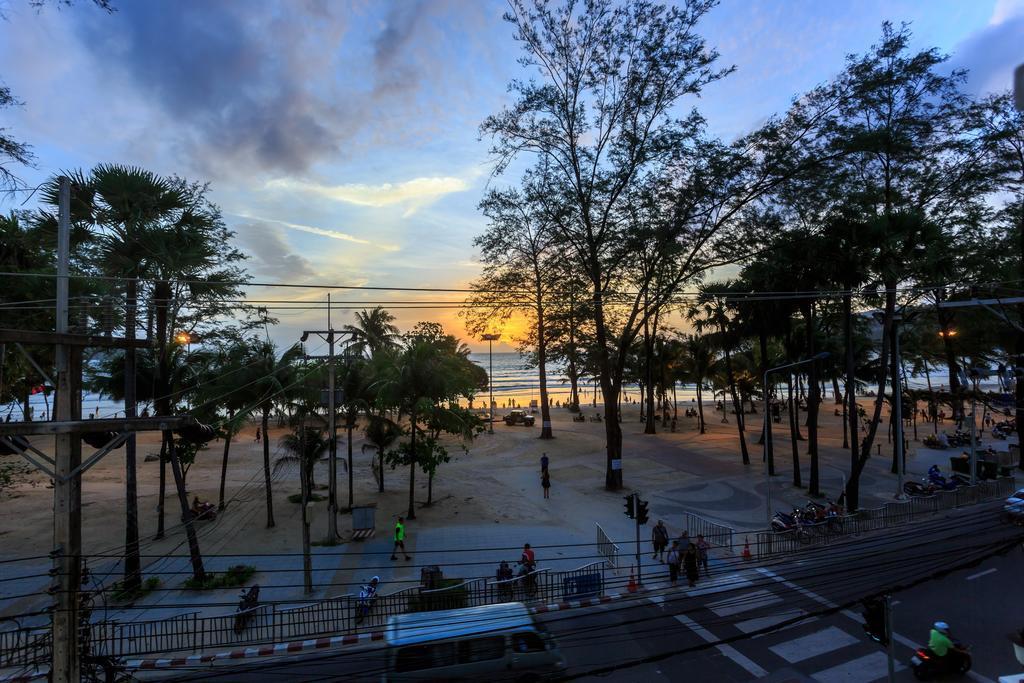 Patong Marina Hotel By Lofty Экстерьер фото